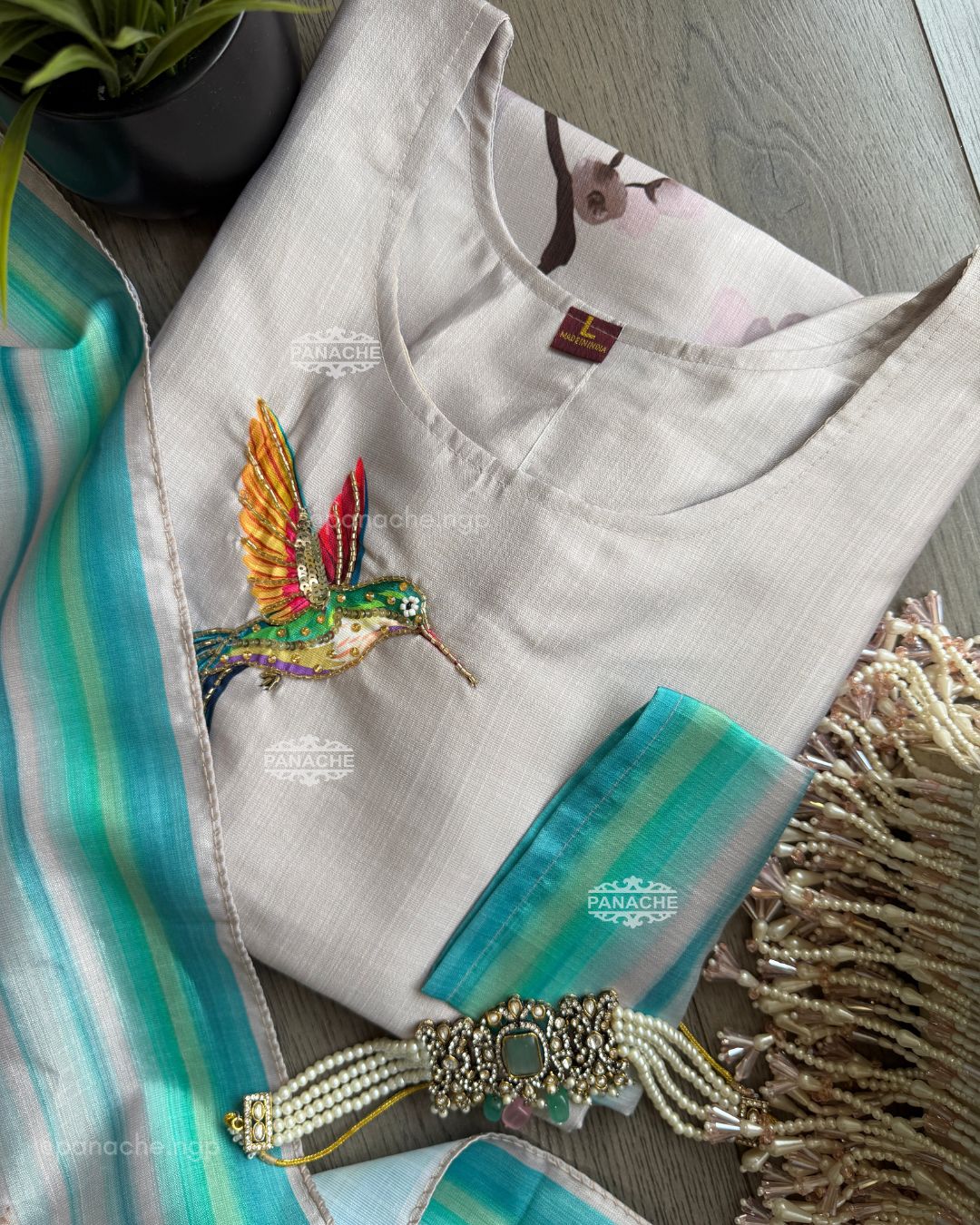 Swan and grey set