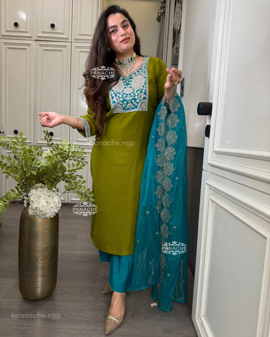 Appliqué contrast suit set