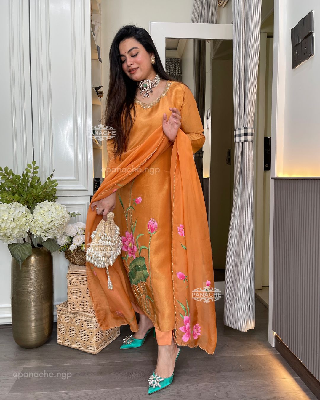 Lotus rust suit set