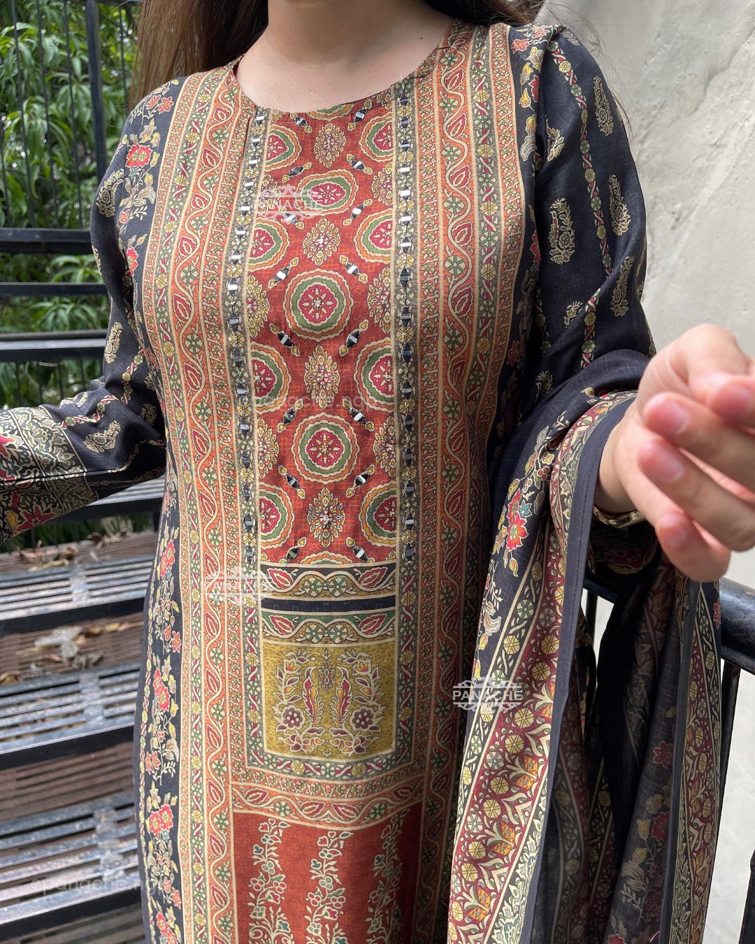 Print on print muslin set