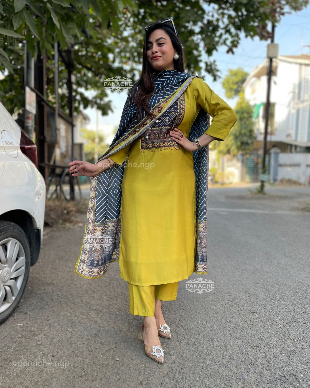 Print on print Semiformal set