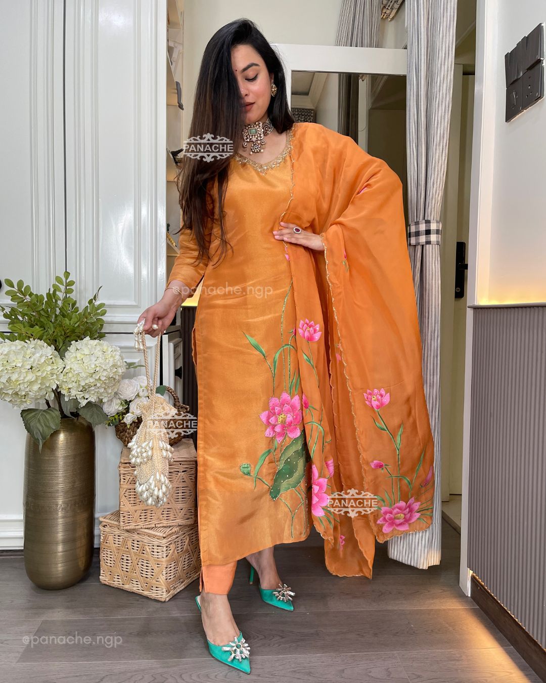 Lotus rust suit set