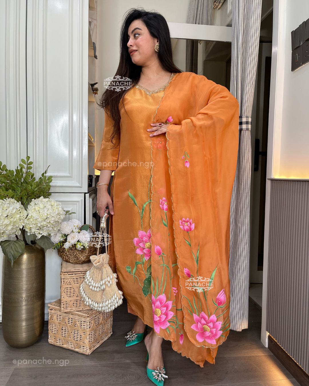 Lotus rust suit set