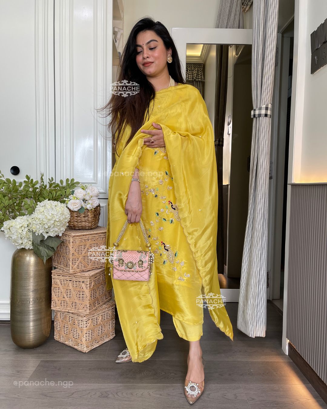 Sunshine & peacocks set