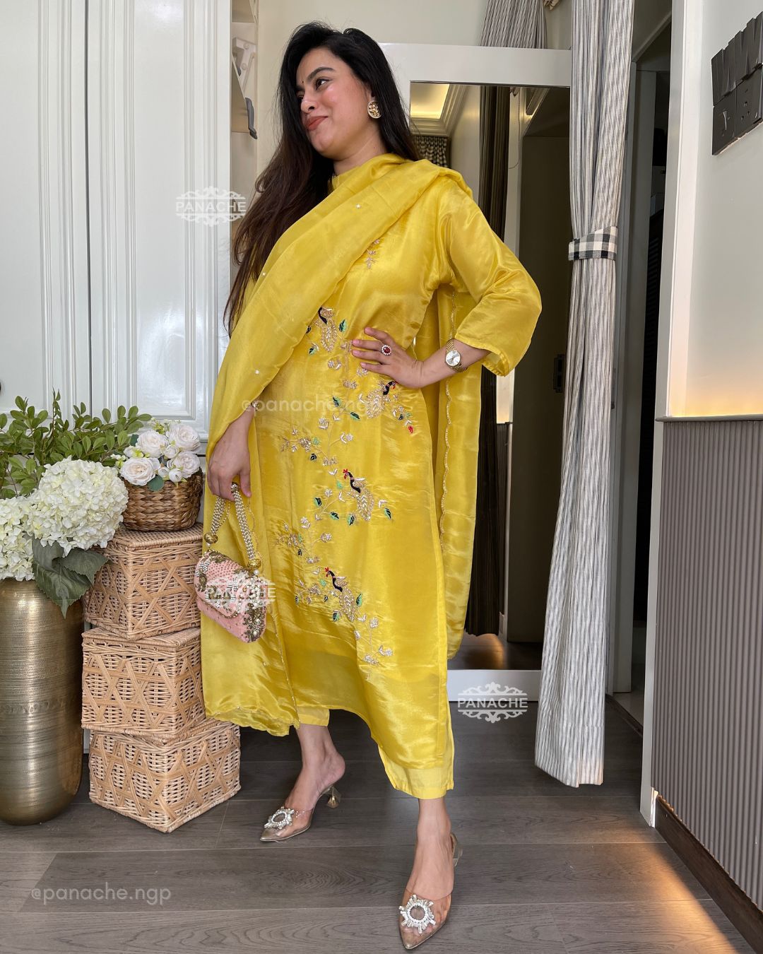 Sunshine & peacocks set