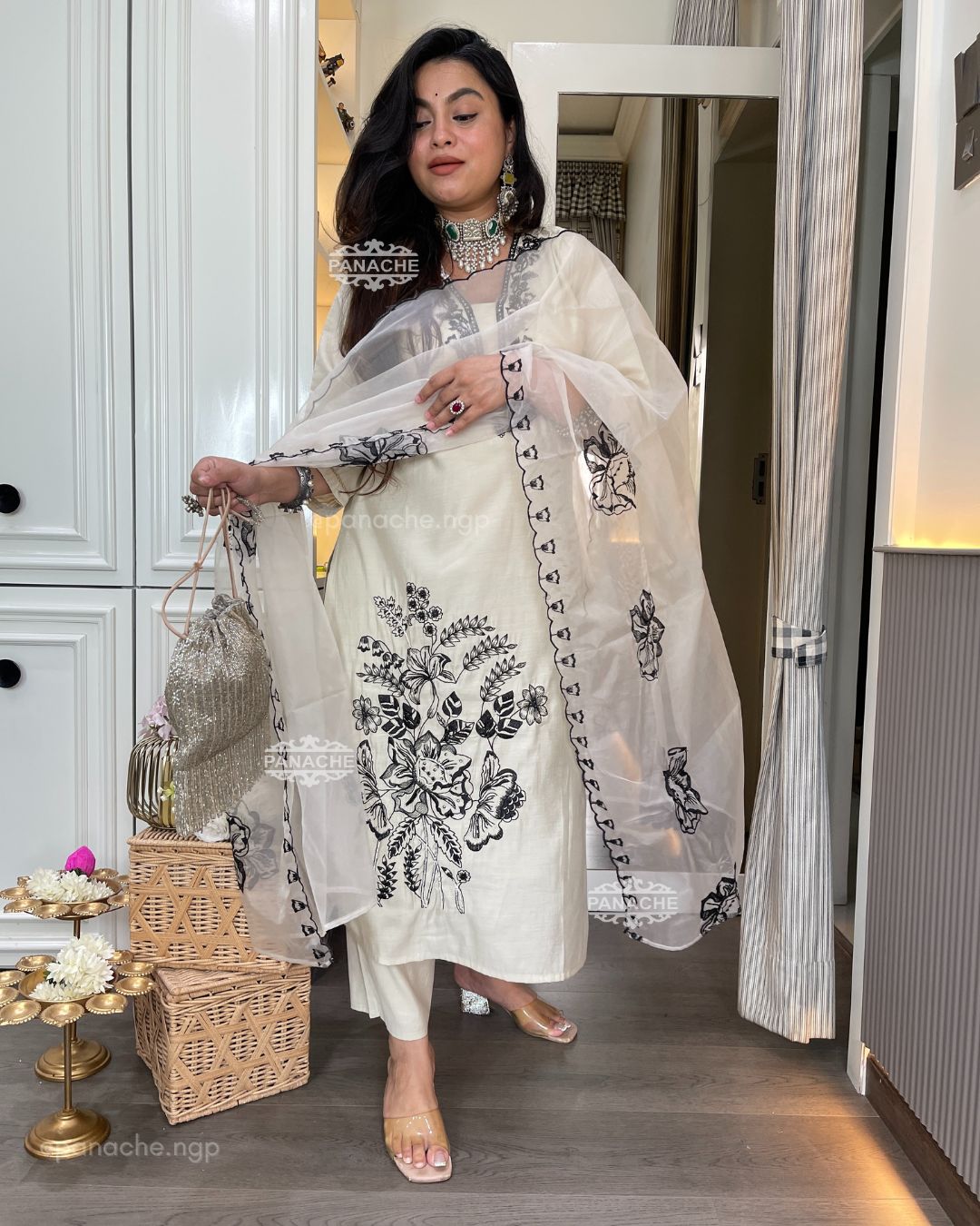 Beige and black special set