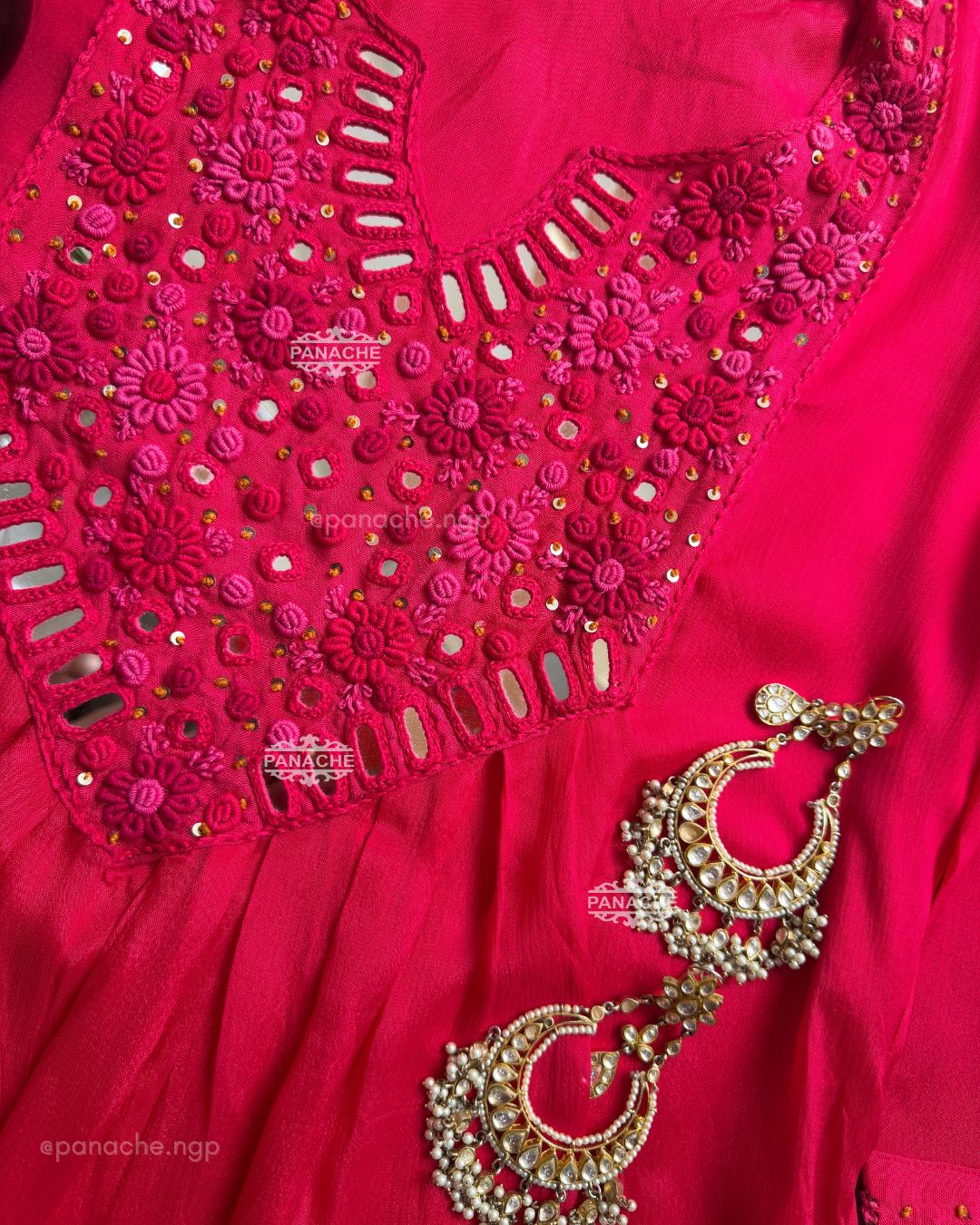 Fuschia mirror and threads set