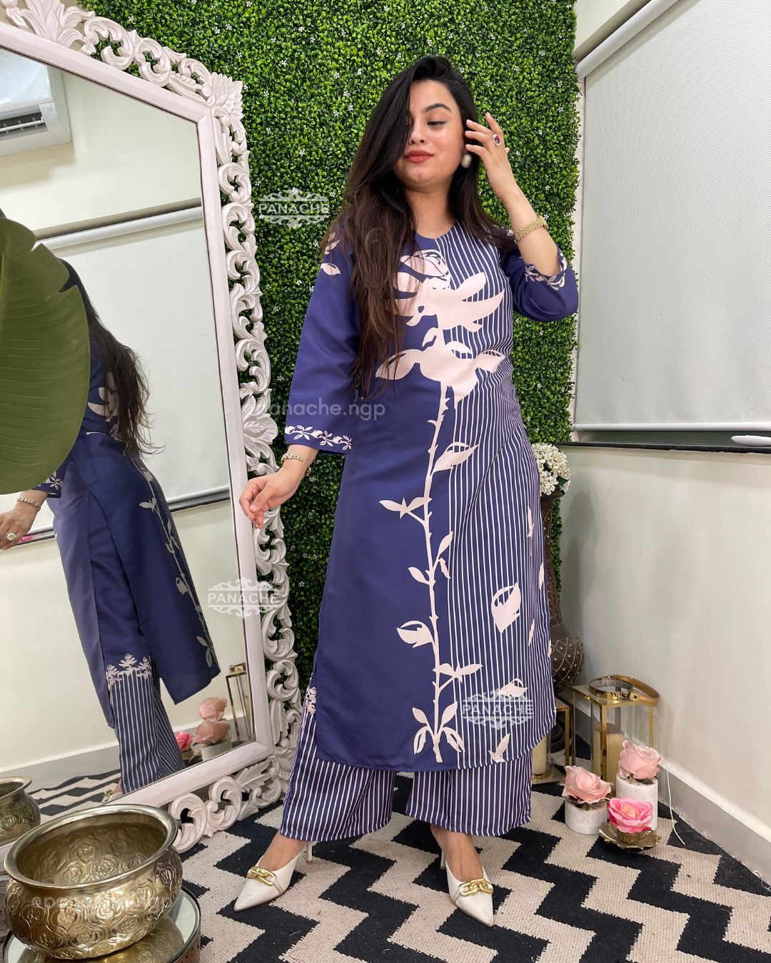 Budget printed suit