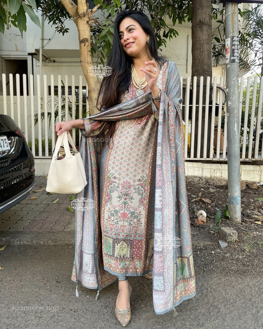 Print on print pashminas