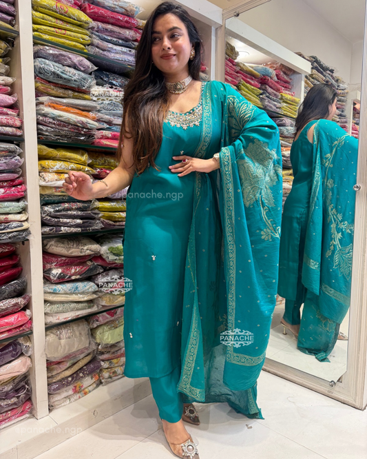 🛍️Nargis suit set
