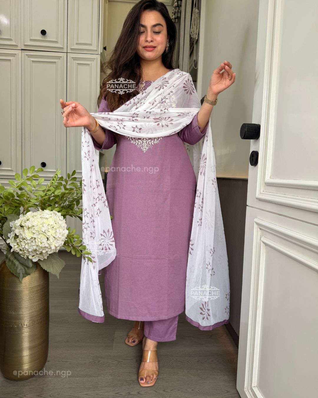 Lilac Lakhnavi set
