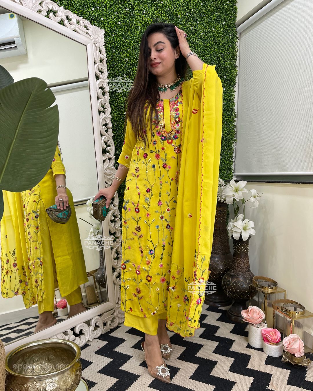 French-knot haldi set