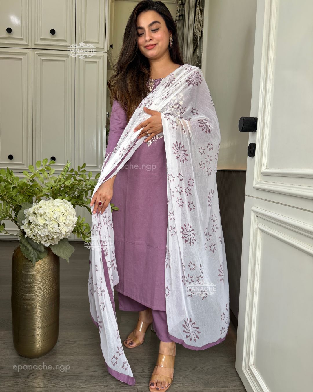 Lilac Lakhnavi set