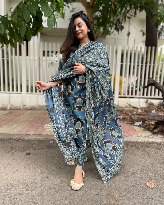 Angrakha suit set