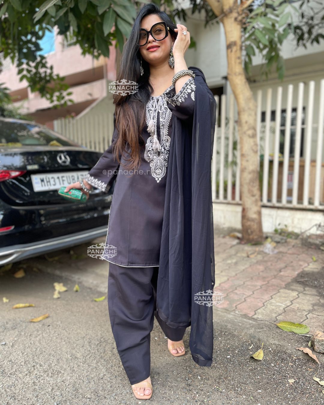 Kajal Farshi suit set