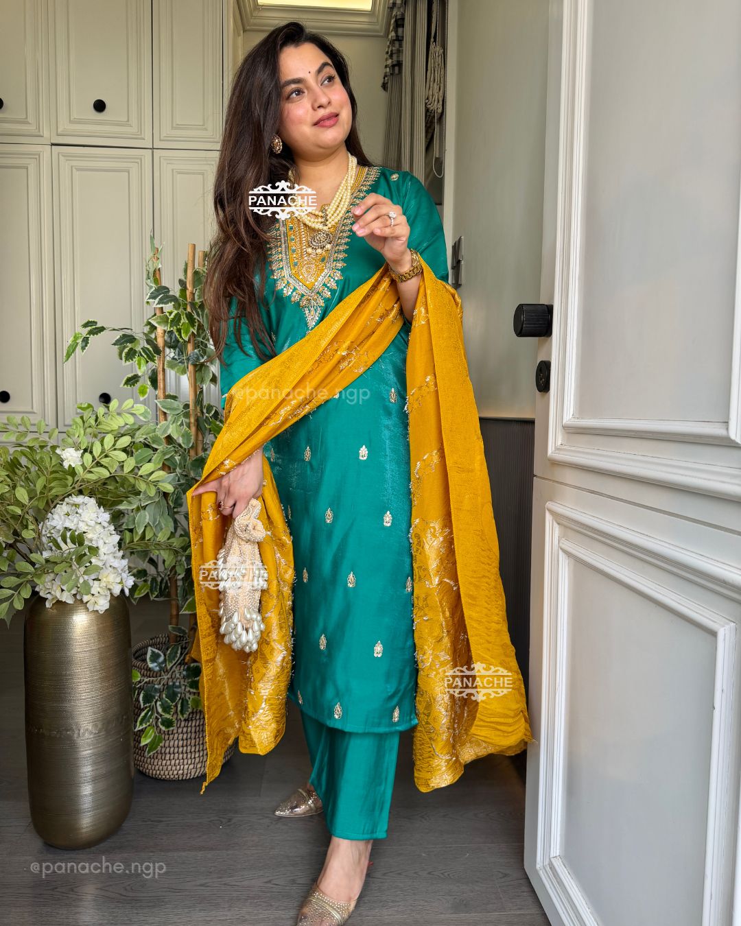 Heavy budget partywear set