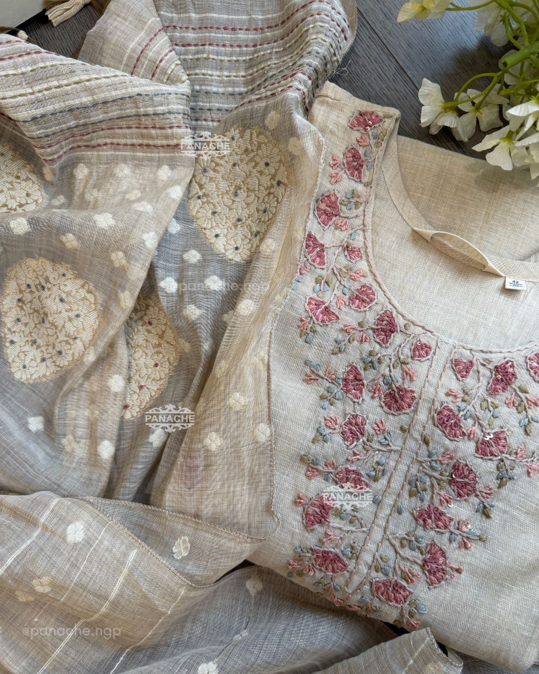 Ivory garden set