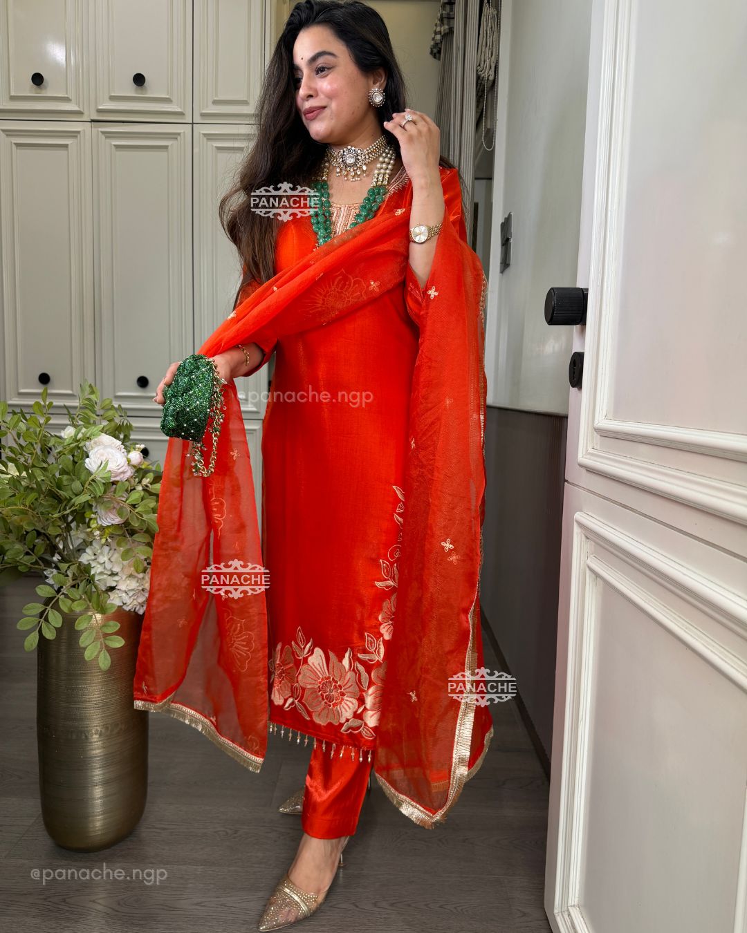 Gulnaar suit set
