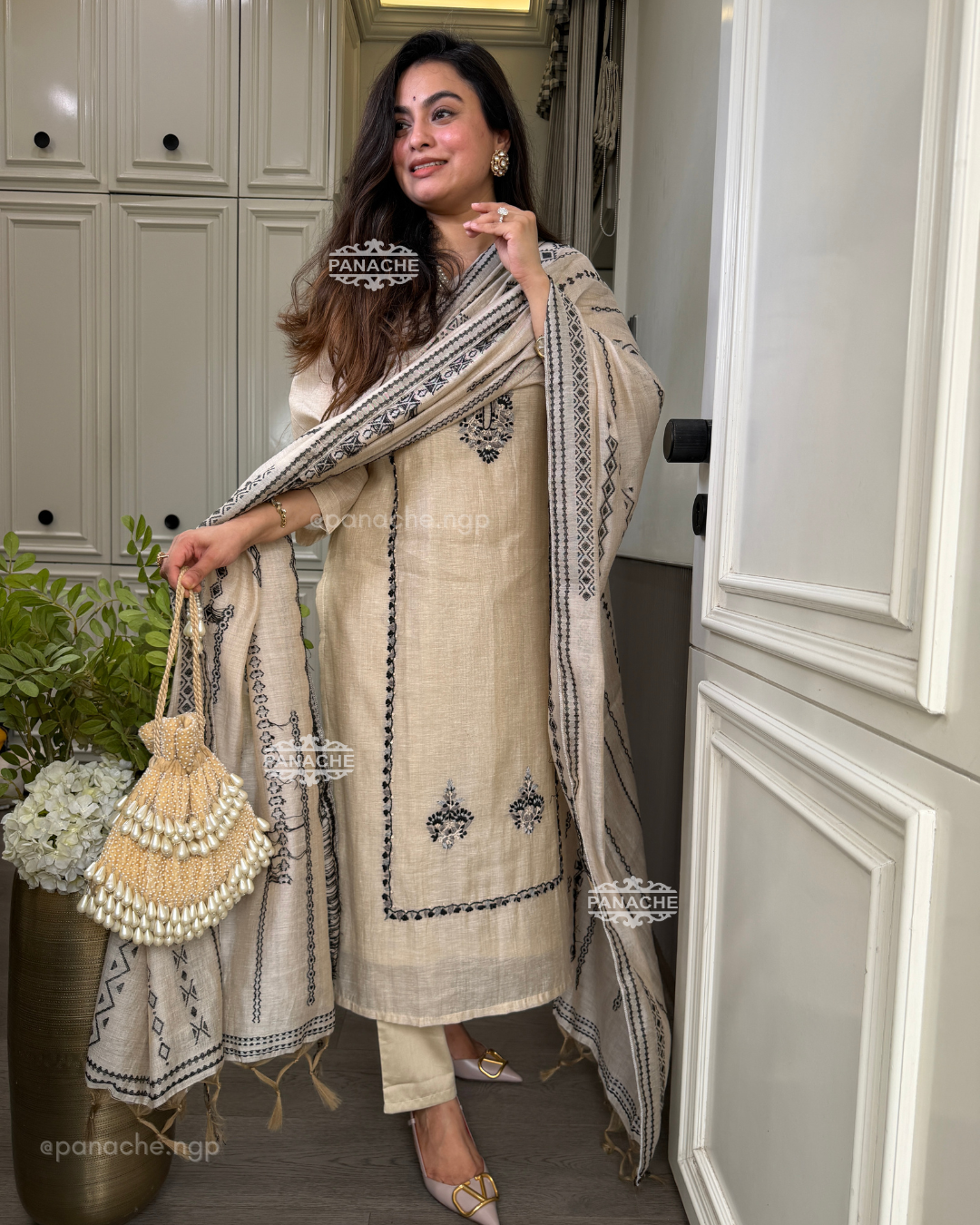 Ivory muse set
