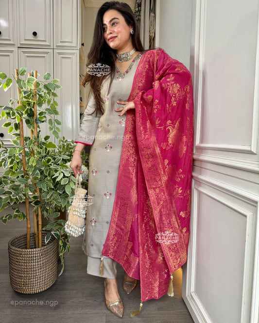 Semiformal grey set