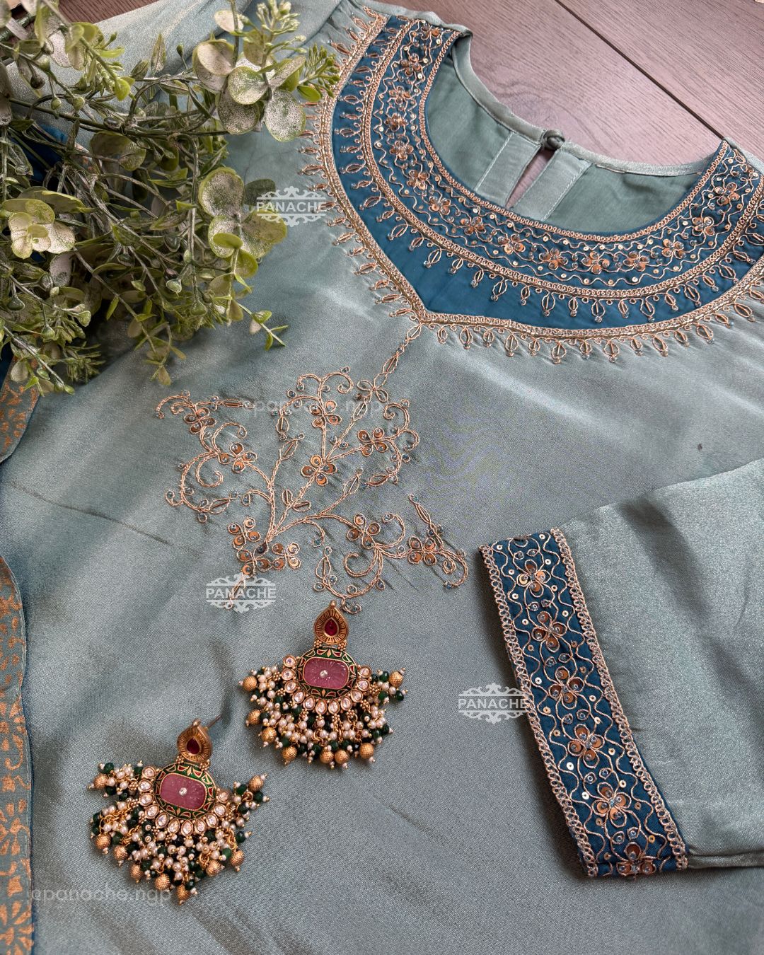 Neerja festive set