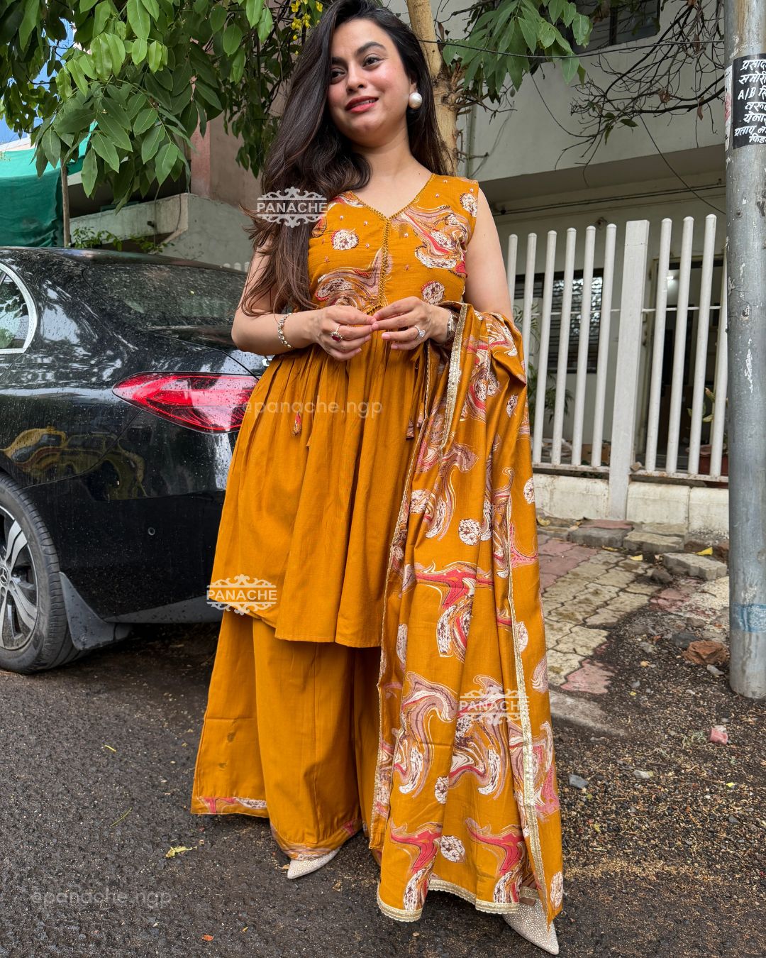 Budget sleeveless set