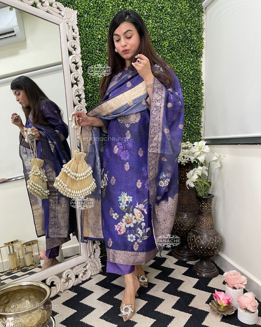 Banarai floral hues set