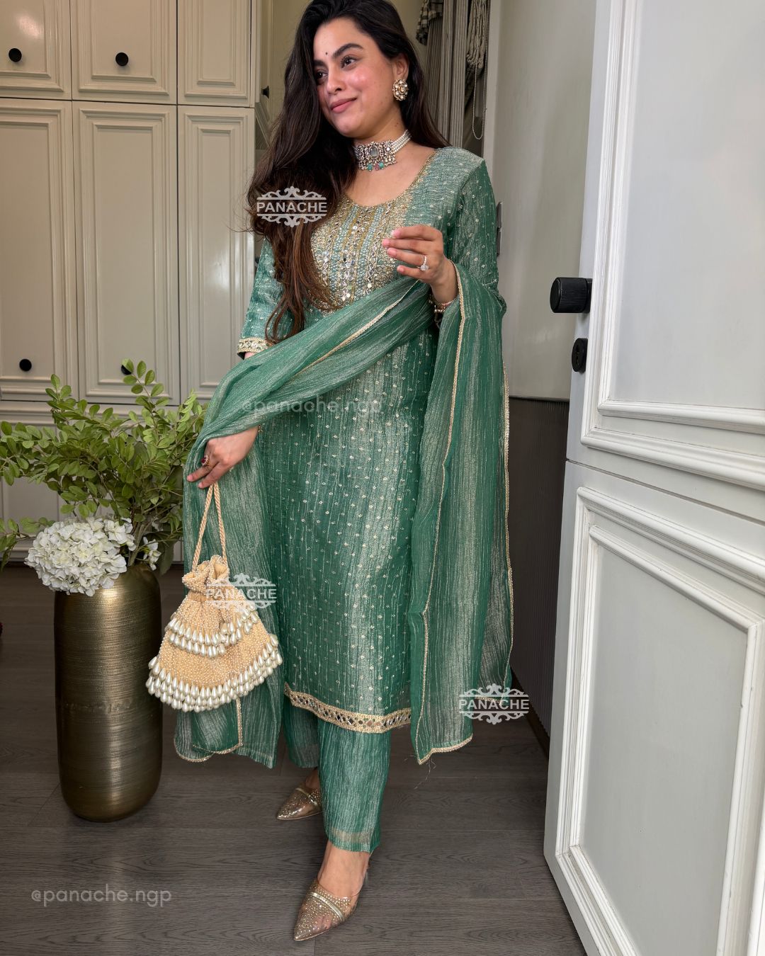 Zari glow suit set