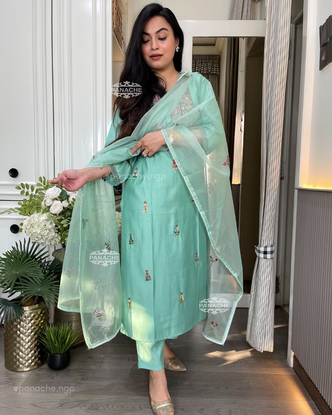 Aura mint frenchknot suit set