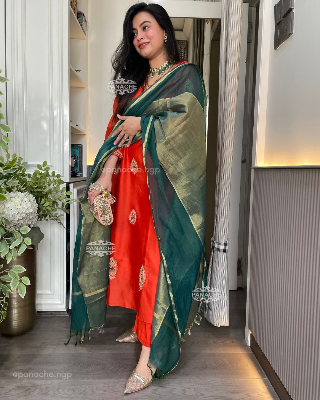 Rani Maheshwari set