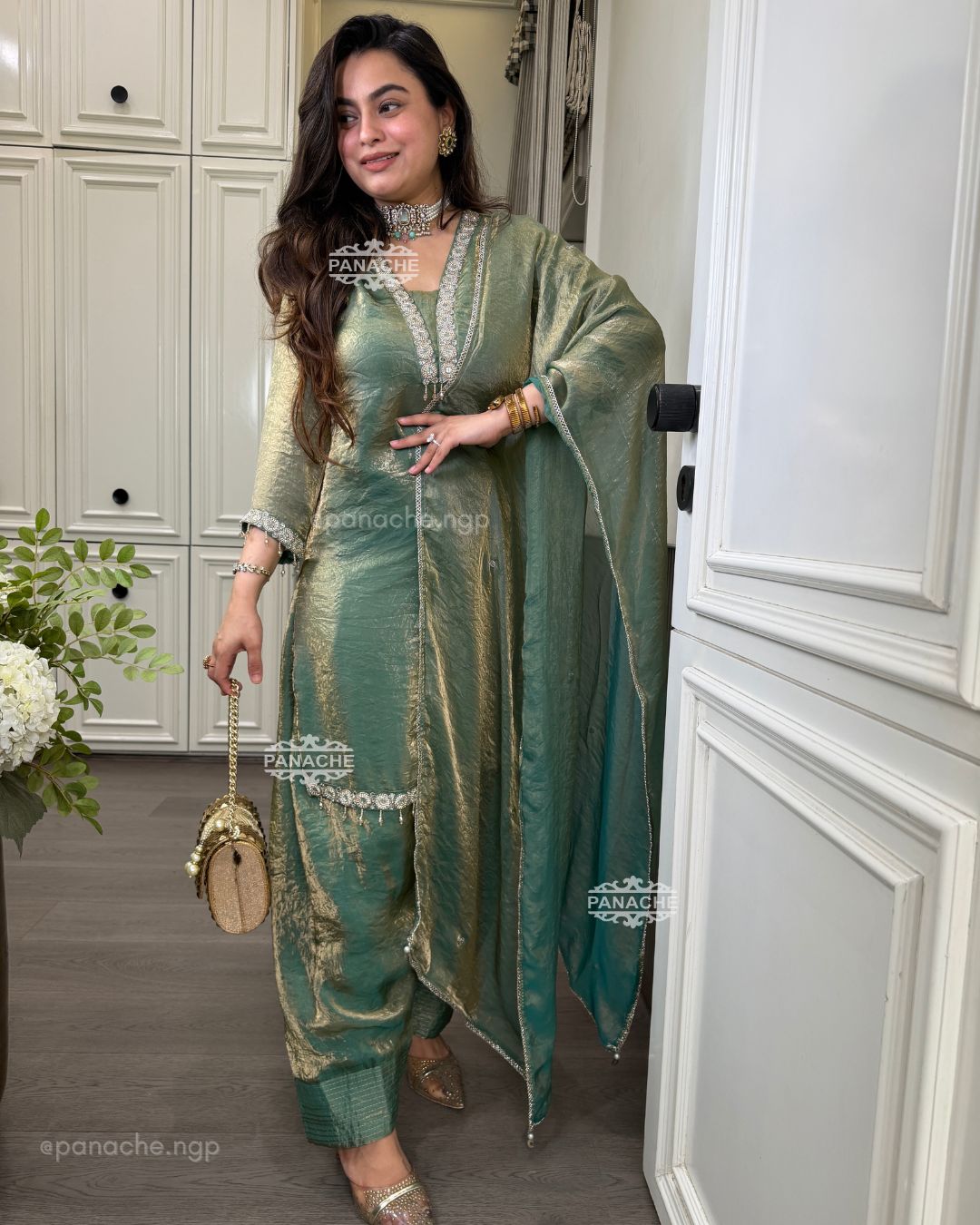 Adaa farshi salwar set