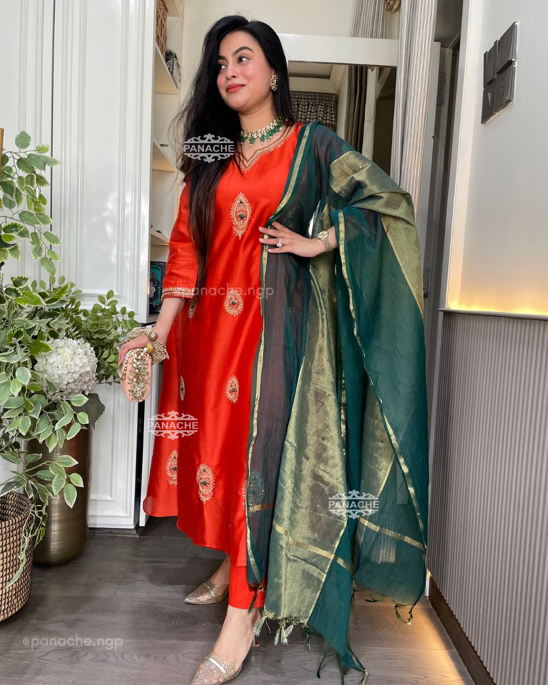 Rani Maheshwari set