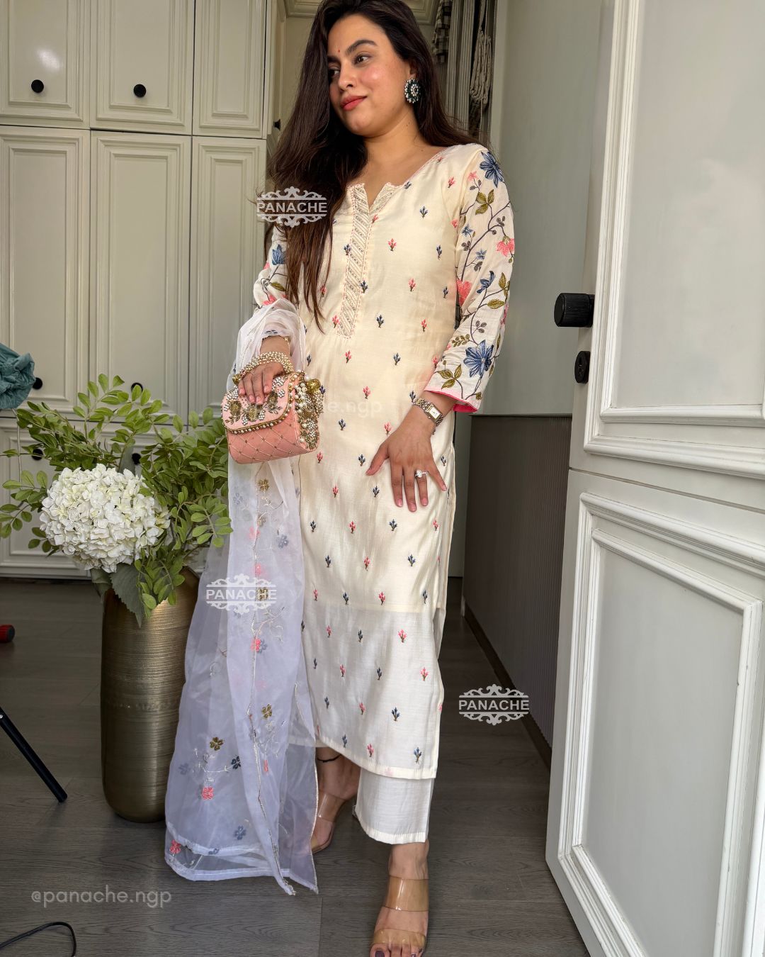 Sunshine embroidered suit sets