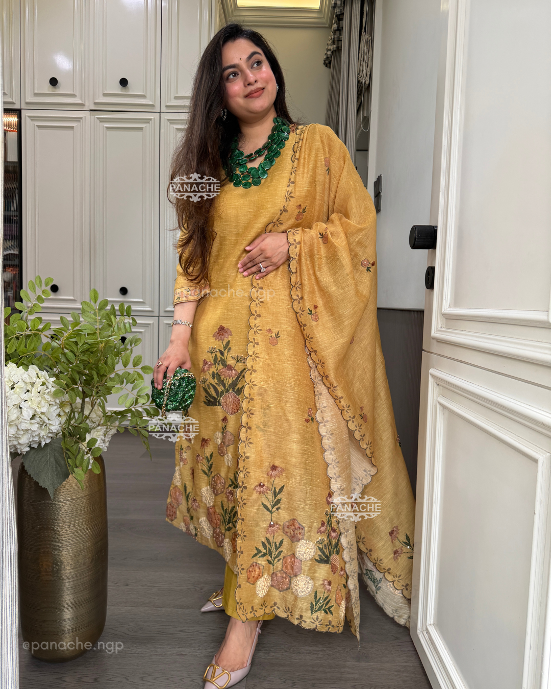 Yellow sunshine katha