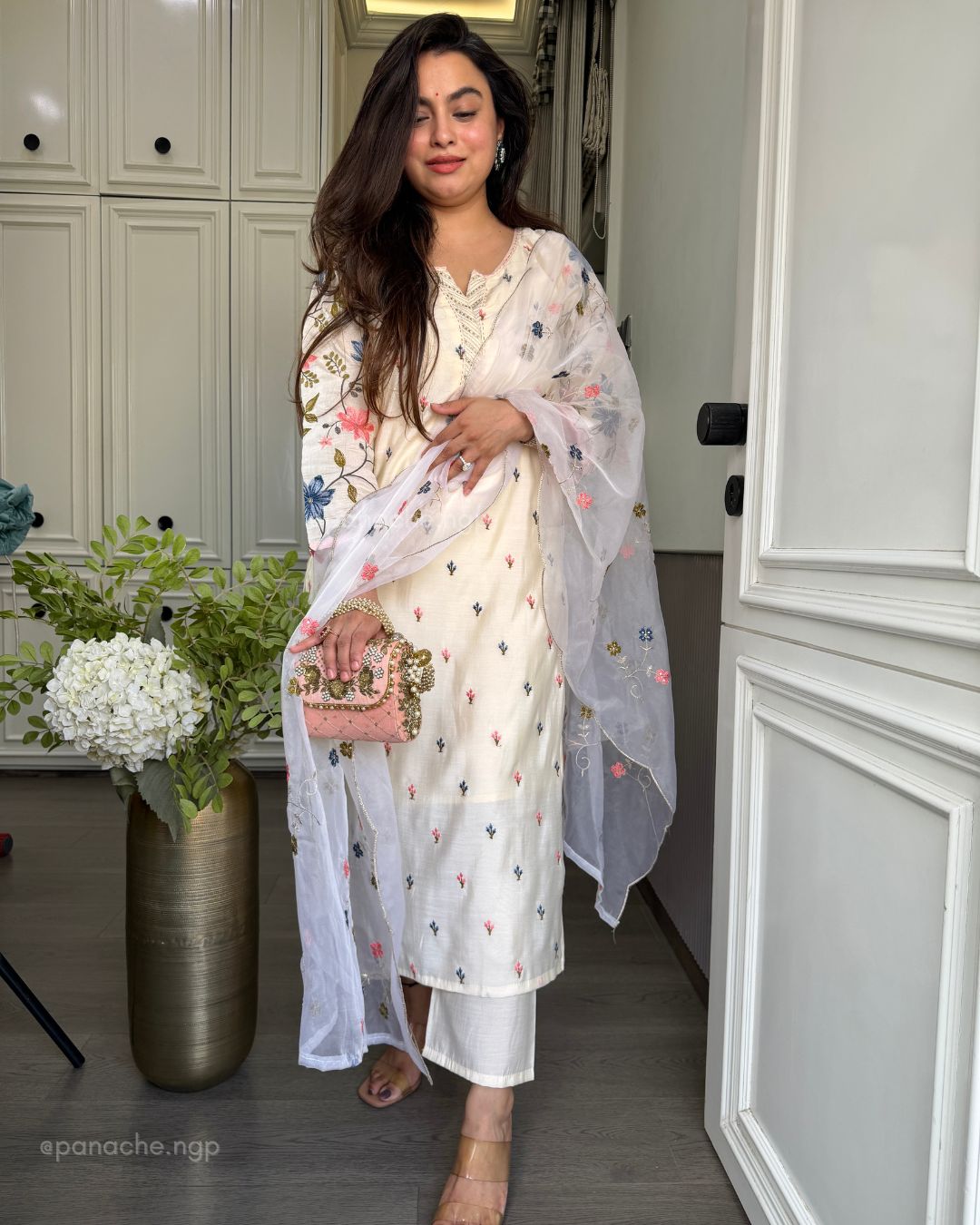 Sunshine embroidered suit sets