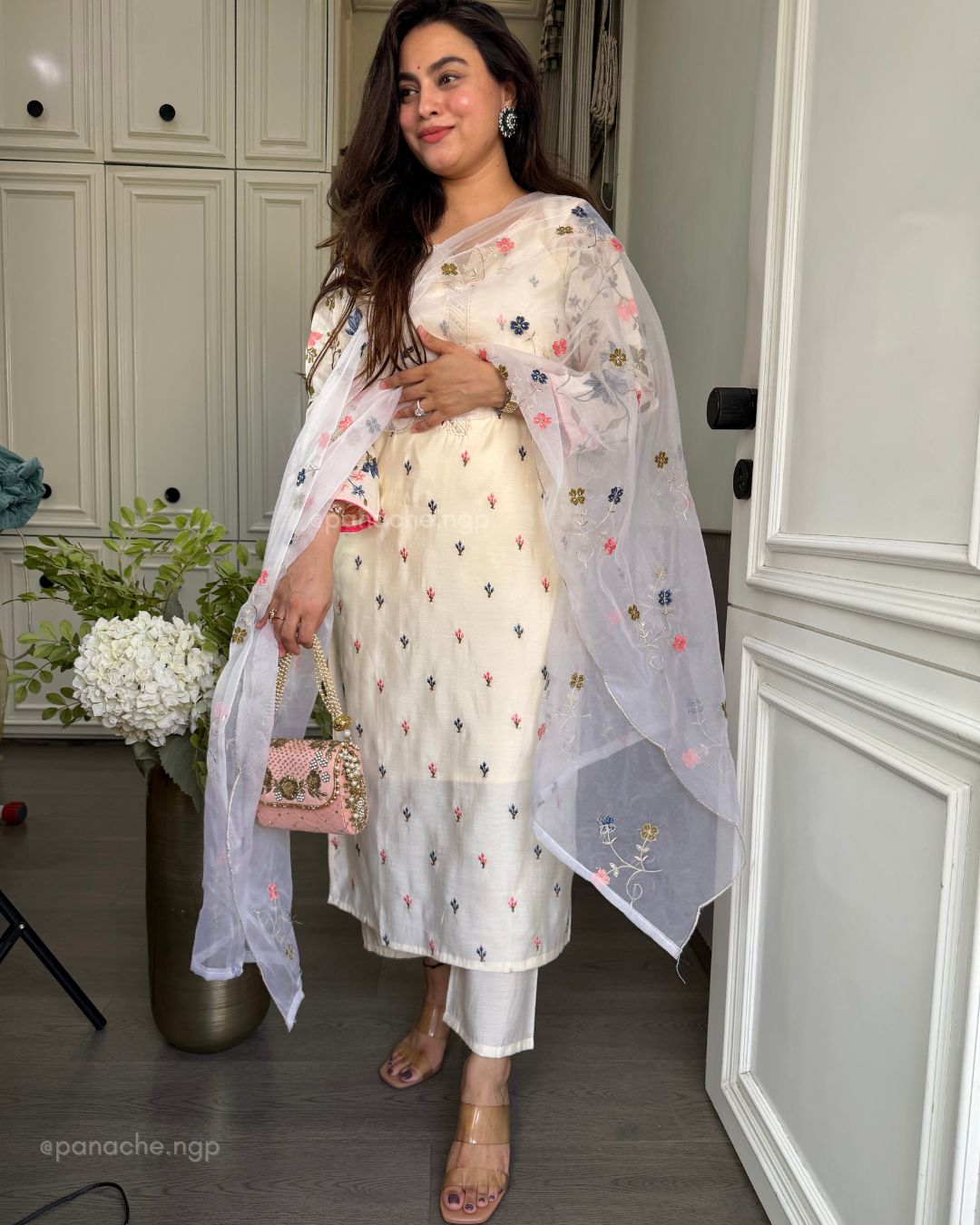 Sunshine embroidered suit sets