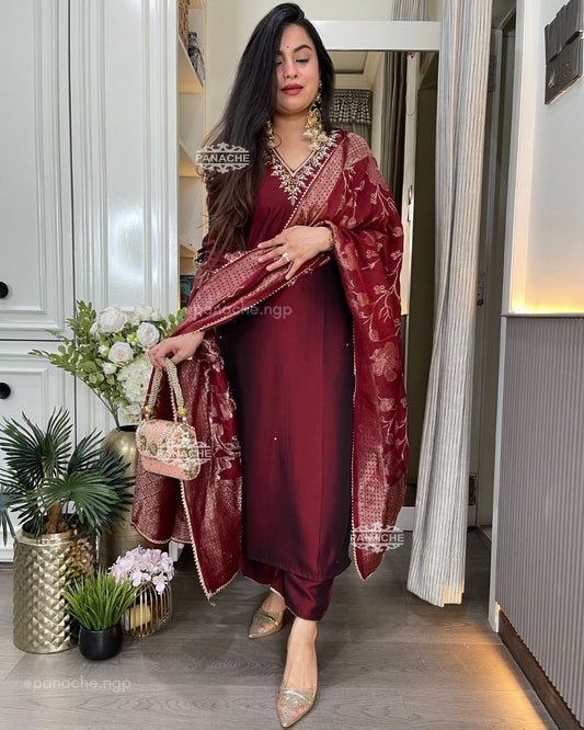 Deep maroon Banarasi set