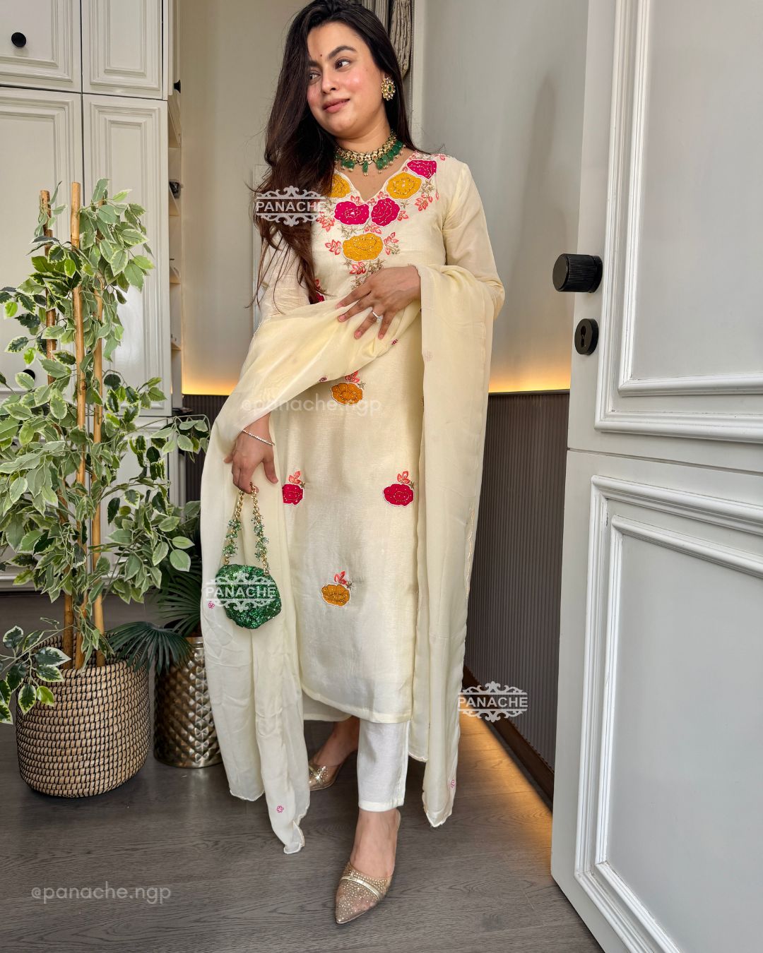 Ivory nazakat set