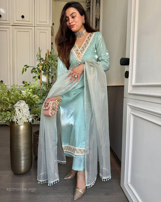 Minty hues summer set