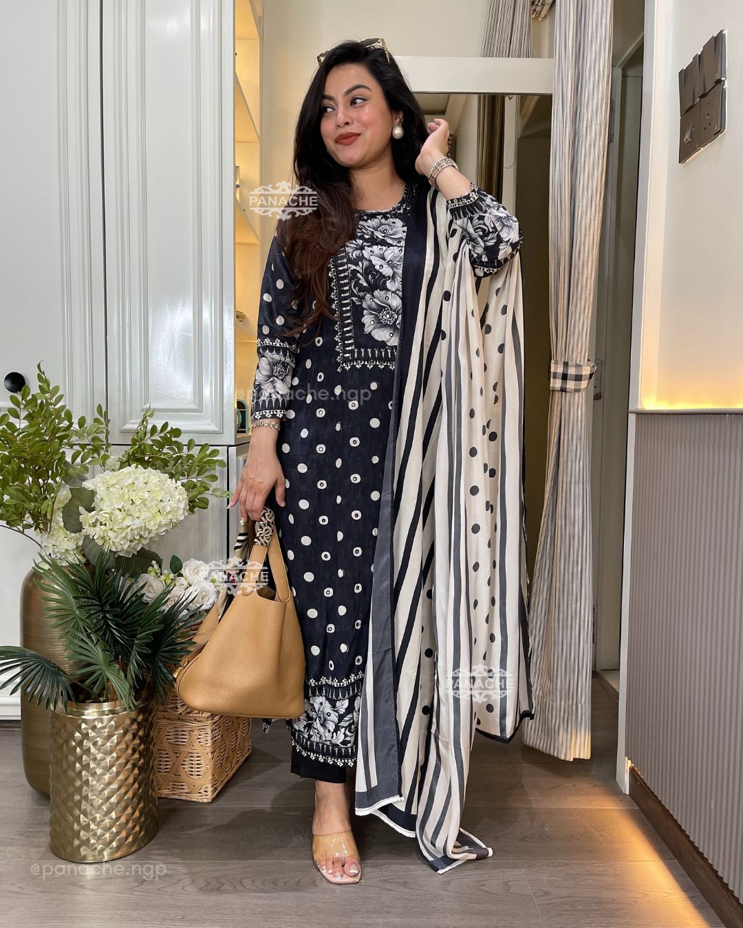 Monochrome polka set