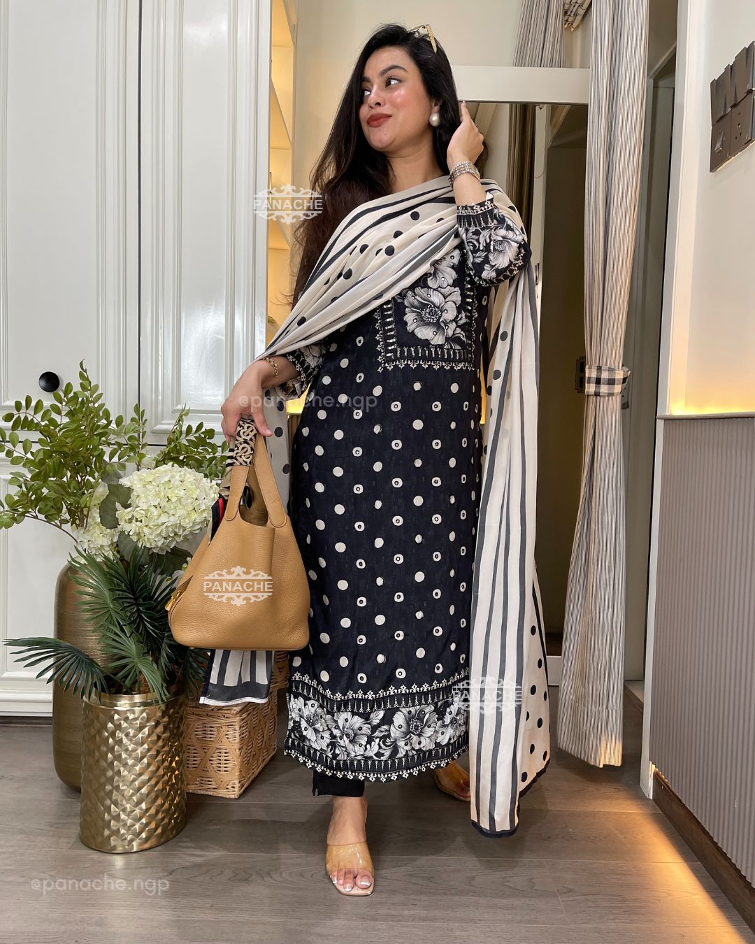 Monochrome polka set