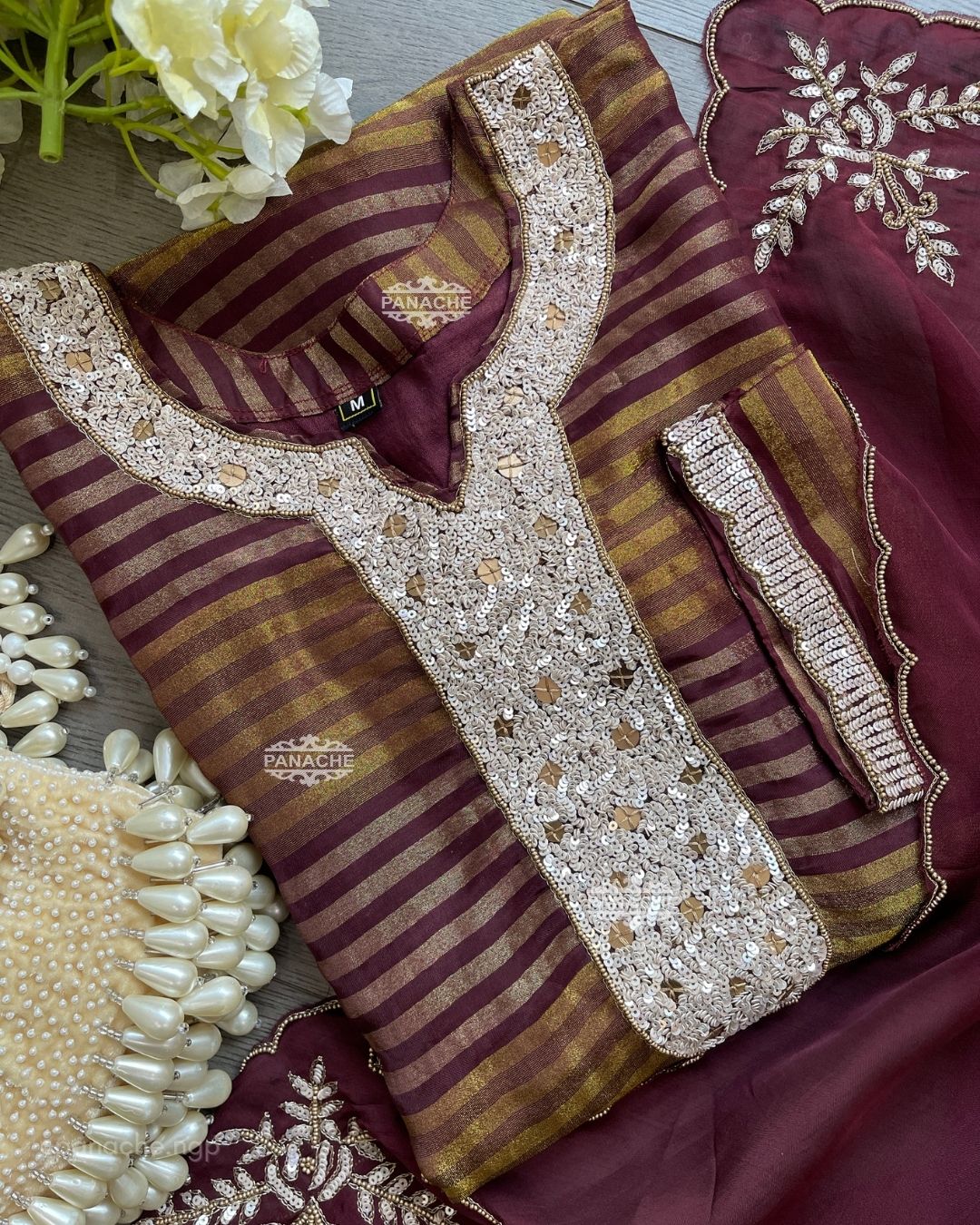 Shades of maroon & gold set