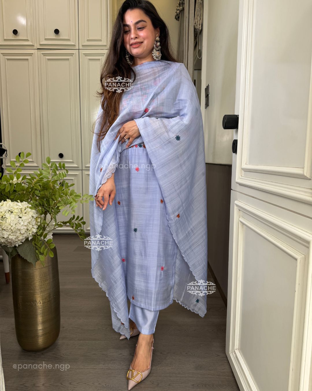 Aaira suit set