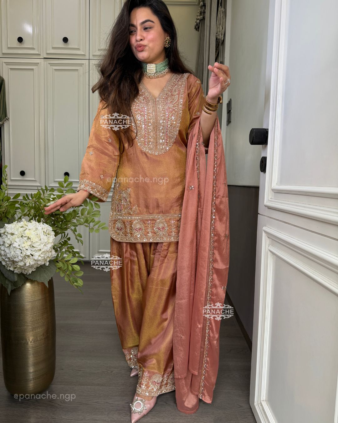 Zari farshi sets