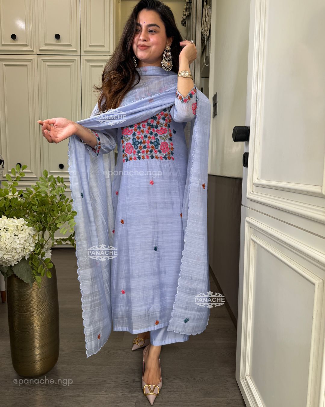 Aaira suit set