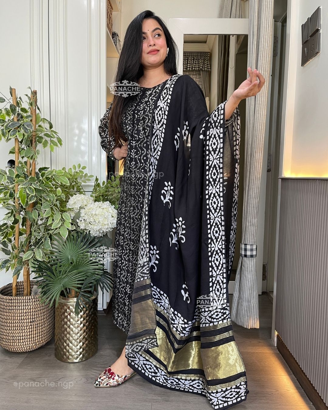 Gajji baatiks with mirror earrings