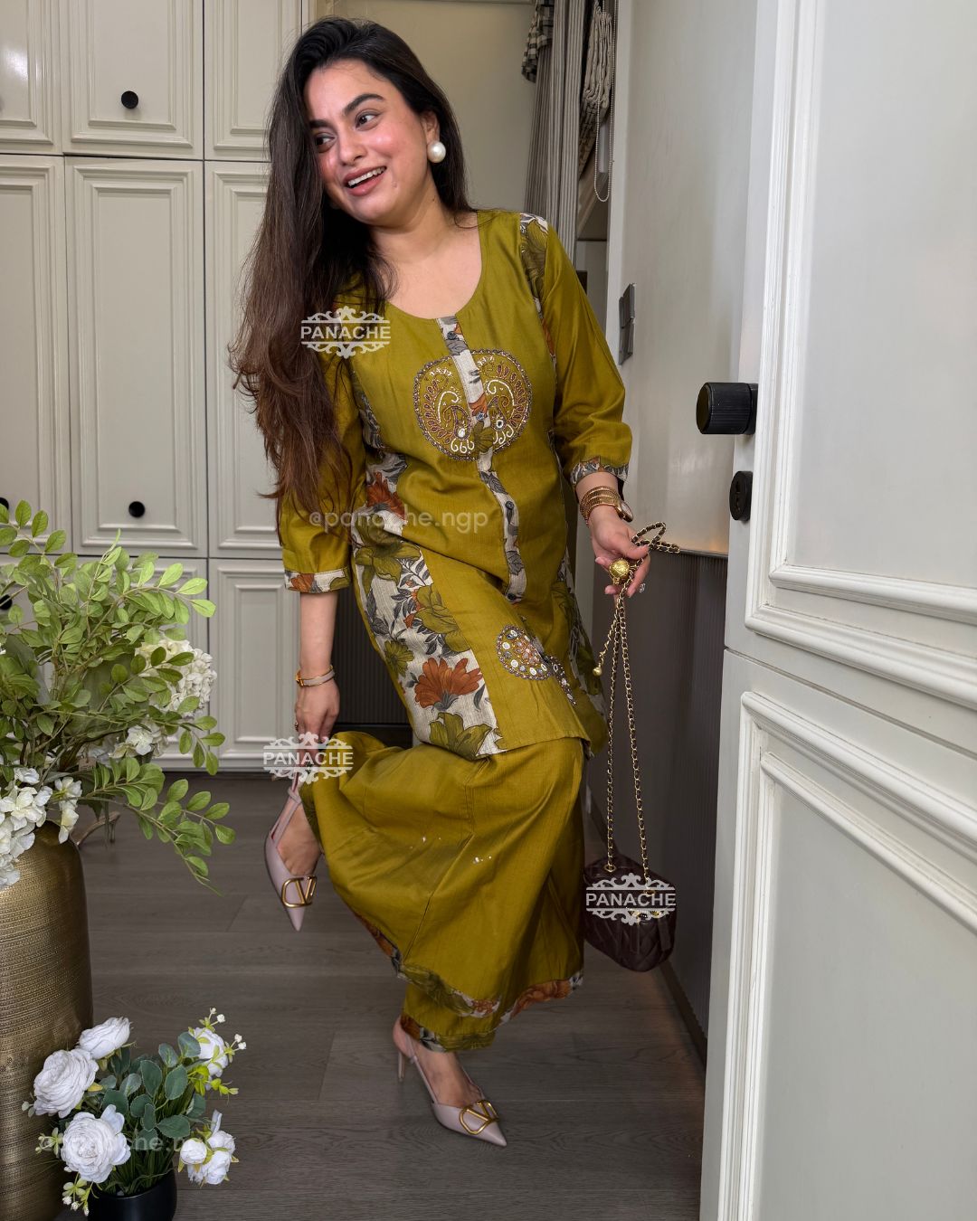 Floral mirror work coord