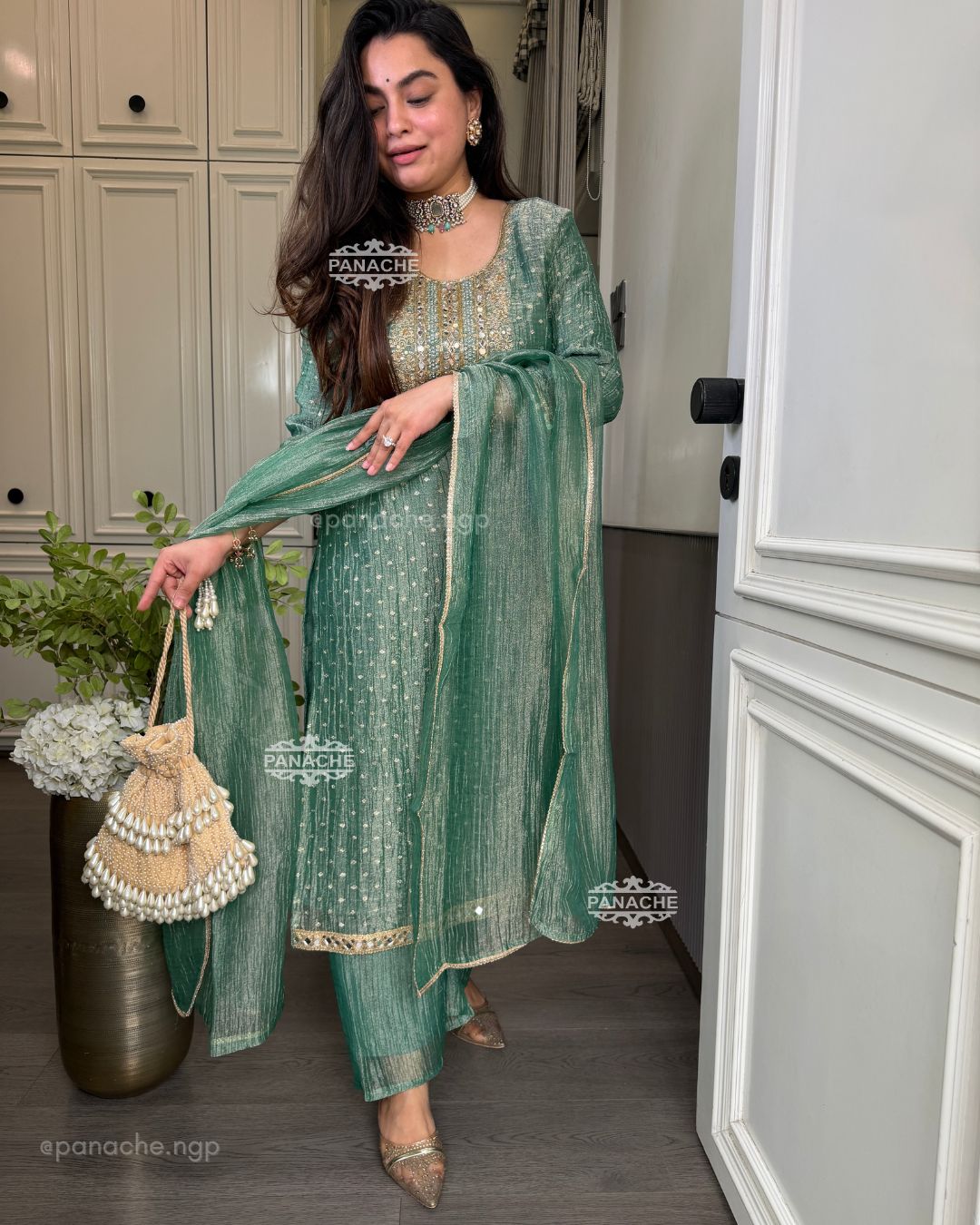 Zari glow suit set