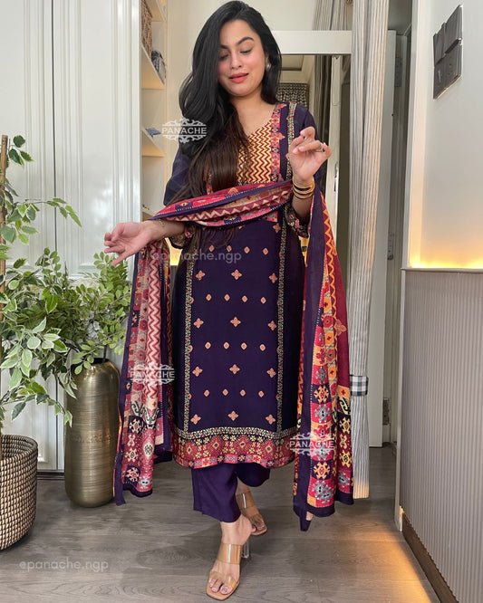 Patola semi formal set