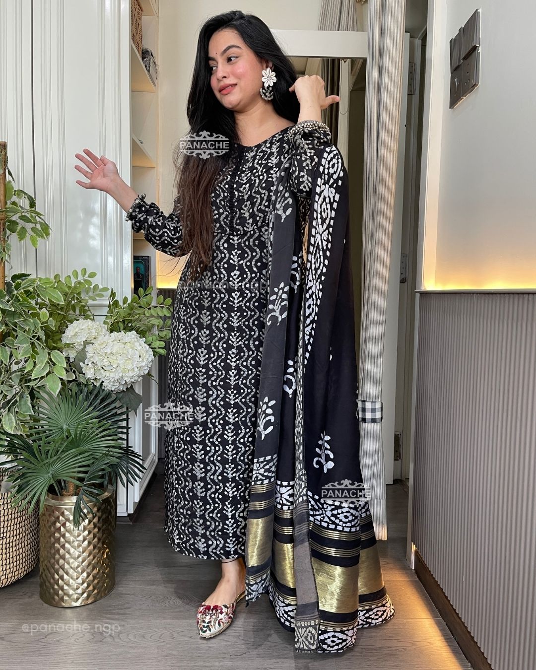 Gajji baatiks with mirror earrings